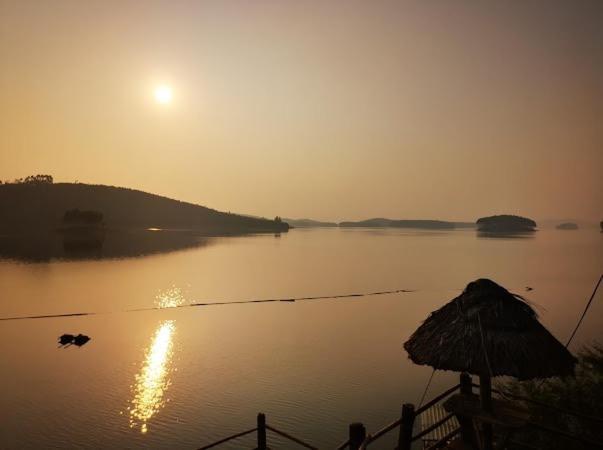 Lavievulinh Ecolodge Vũ Linh Esterno foto