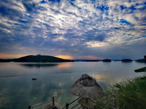 Lavievulinh Ecolodge Vũ Linh Esterno foto
